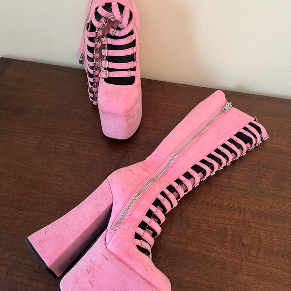 Current Mood pink suede strappy platform boots - Picture 16 of 16